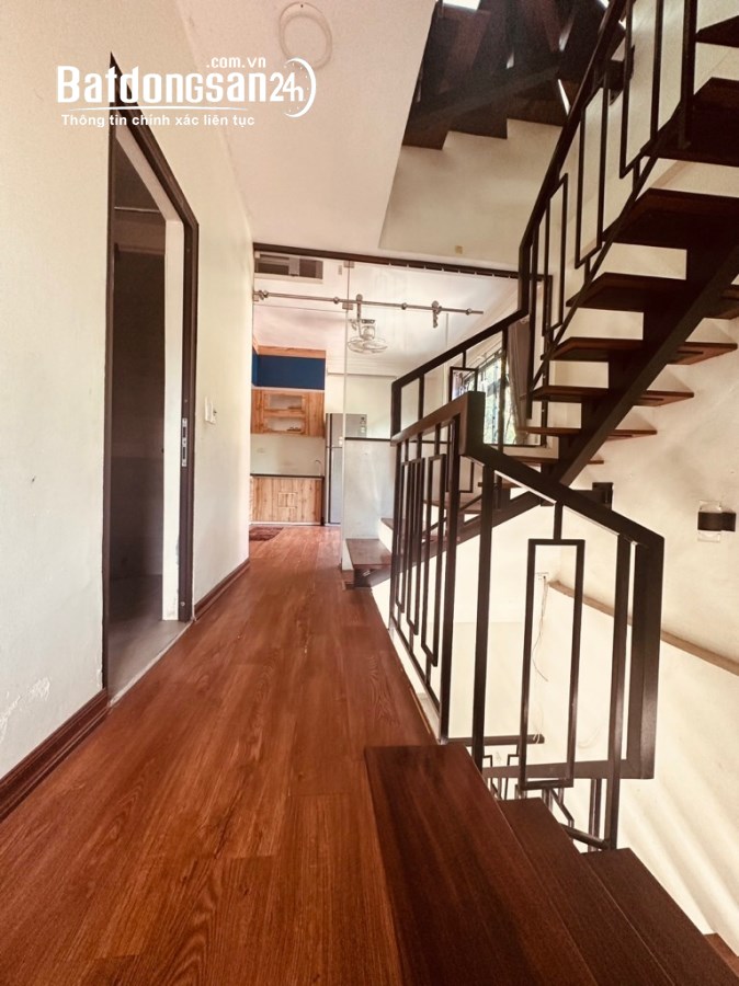 Cần Bán Nhà 4 Tầng Gara Ô Tô-DT 40M²-MT 4m-Phúc Thọ-Mai Lâm-Đông Anh