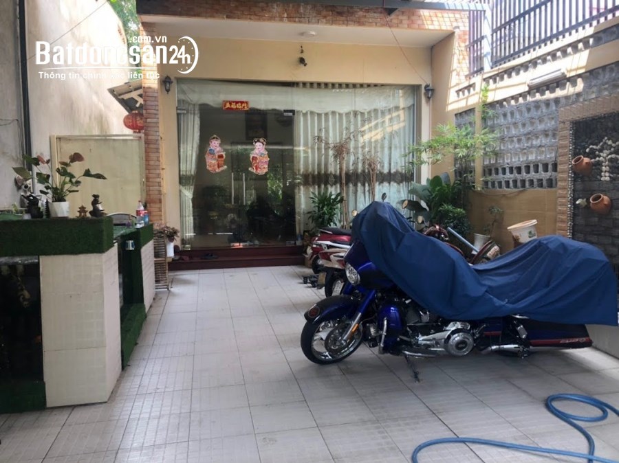 (Thủ Đức)bán nhà 2 mặt tiền,đường số Linh Đông,230m2(7x33)3tầng,15tỷ.