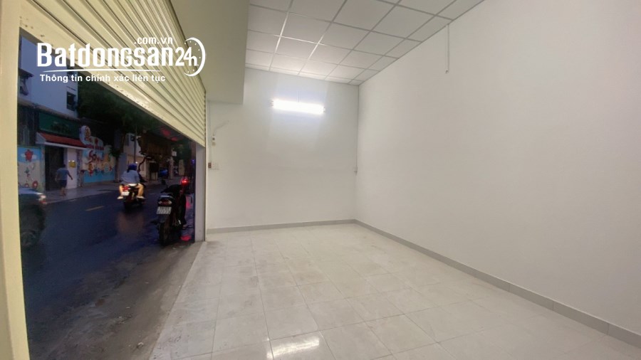 Siêu hiếm - Nhà mặt tiền khủng 8.6m Thích Quảng Đức, P.4, Phú Nhuận chỉ 3,85 tỷ