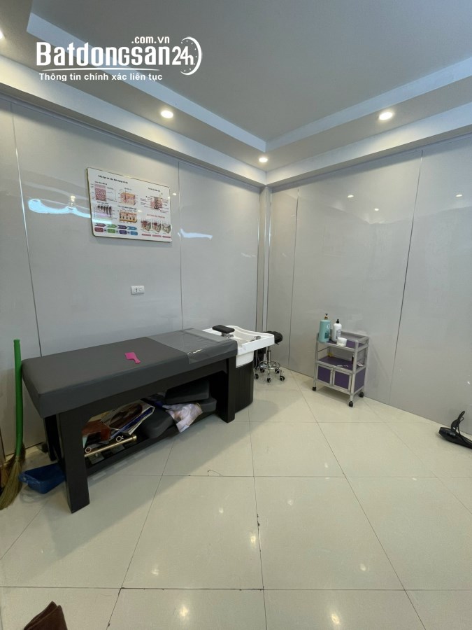 Bán nhà 4 tâng xây mới, mặt tiền 4m, diện tích 33m2 trong ngõ thông ô tô chạy