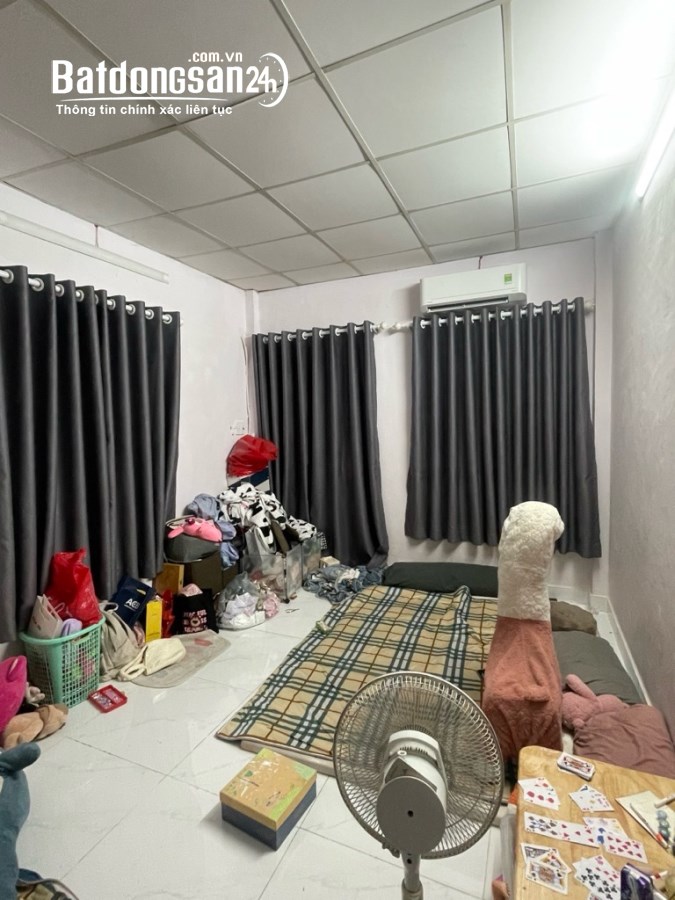 ✅NHÀ HIẾM-TÔ HIẾN THÀNH-QUẬN 10-HXH ĐỖ CỬA -16M2-2 TẦNG-CHỈ 2,X TỶ