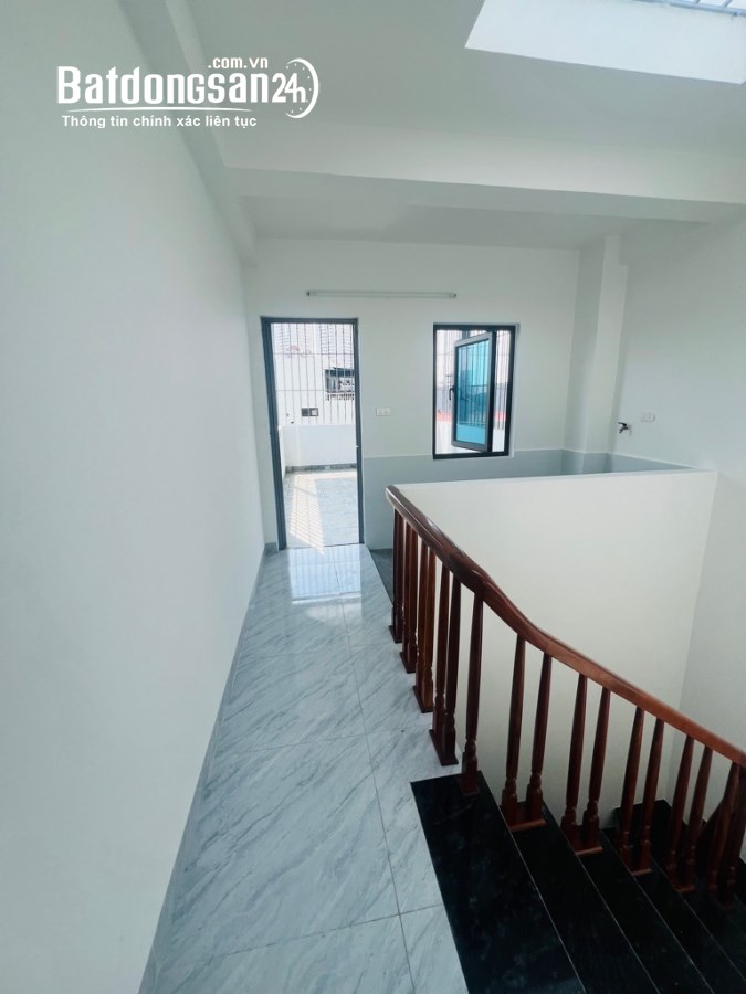 40m NHÀ 5 TẦNG MỚI ĐẸP - VỊ TRÍ ĐỈNH - ÔTÔ ĐỖ CỔNG - 2 THOÁNG - KHU VỰC PHÁT TRIỂN - 