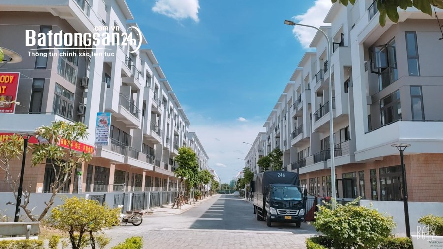 Mua ngay!với 1.3 tỷ đã sở hữu nhà 4 tầng, chân chung cư,giá chỉ từ 40tr/m2!lh09819826