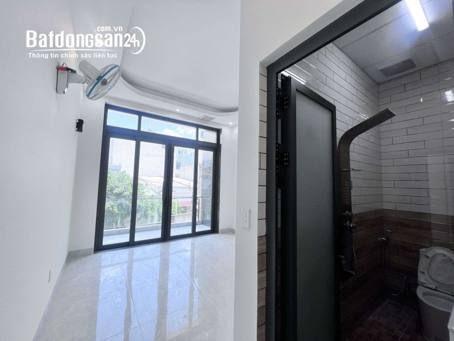 GIẢM 1 TỶ, NHÀ MẶT TIỀN NGAY TÂN HƯƠNG, TÂN PHÚ - 71M2 SỔ A4 - 3 TẦNG, CHỈ 8.x TỶ.