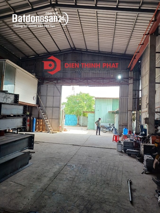 Cho thuê kho xưởng Đường Gò Xoài 300M giá 23tr LH 0905.318.028