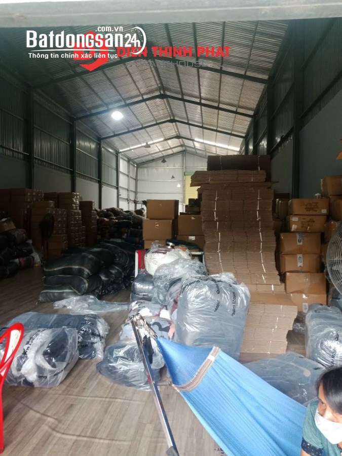 Cho thuê kho xưởng đường Lô Tư quận Bình Tân 300m giá 23tr 