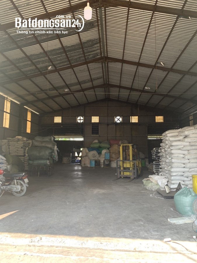 cho thuê: 3 nhà xưởng(160m-200m-300m) đường Mã Lò