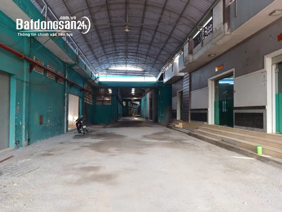 nhà xưởng 20x40 giá 58tr đường Ao Đôi quận Bình Tân