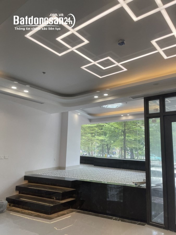 Bán Toà Nhà Mặt Phố Đường Láng, Đống Đa 242m2, 12 Tầng, MT 22m, 220 tỷ.
