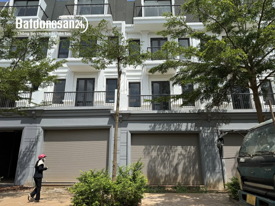 Bán nhà view trường học hướng đông nam dự án Ecocity giá tốt