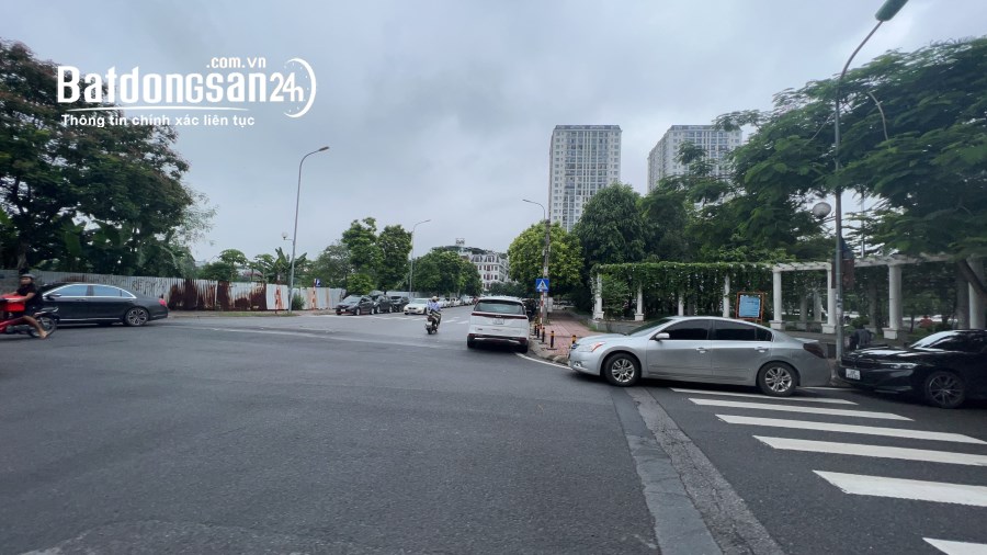 CHUNG CƯ HỒNG TIẾN 72M, LÔ GÓC, TẶNG TOÀN BỘ NỘI THẤT, AN SINH ĐỈNH, VÔ VÀN TIỆN ÍCH 