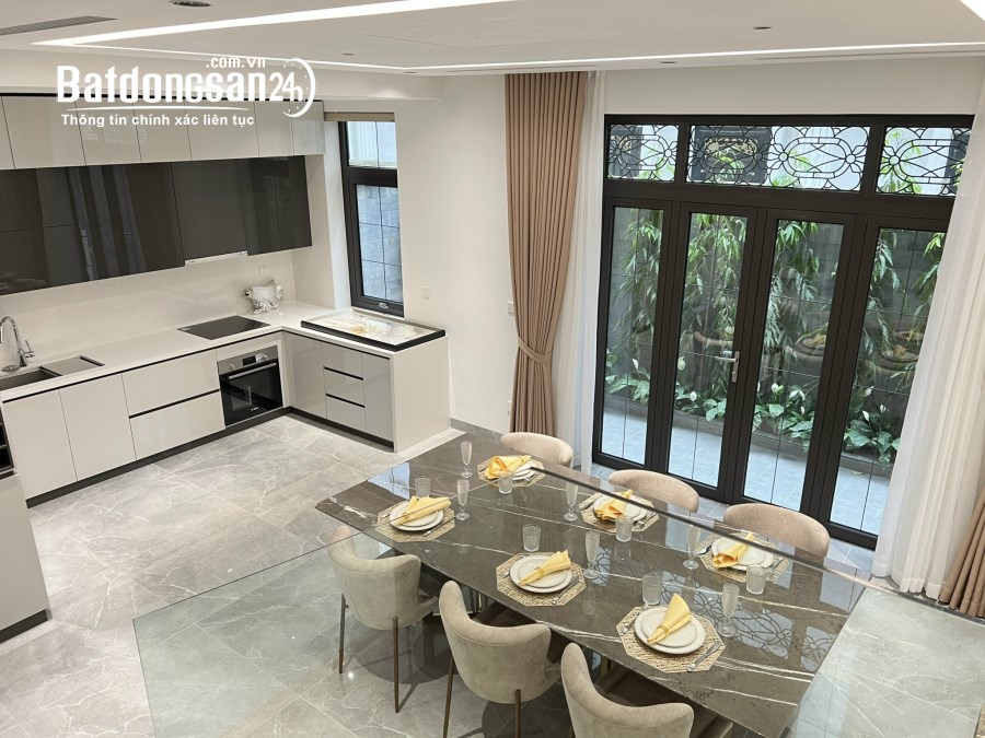 Bán biệt thự, villas Đường Võ Chí Công, Phường Phú Thượng, Quận Tây Hồ