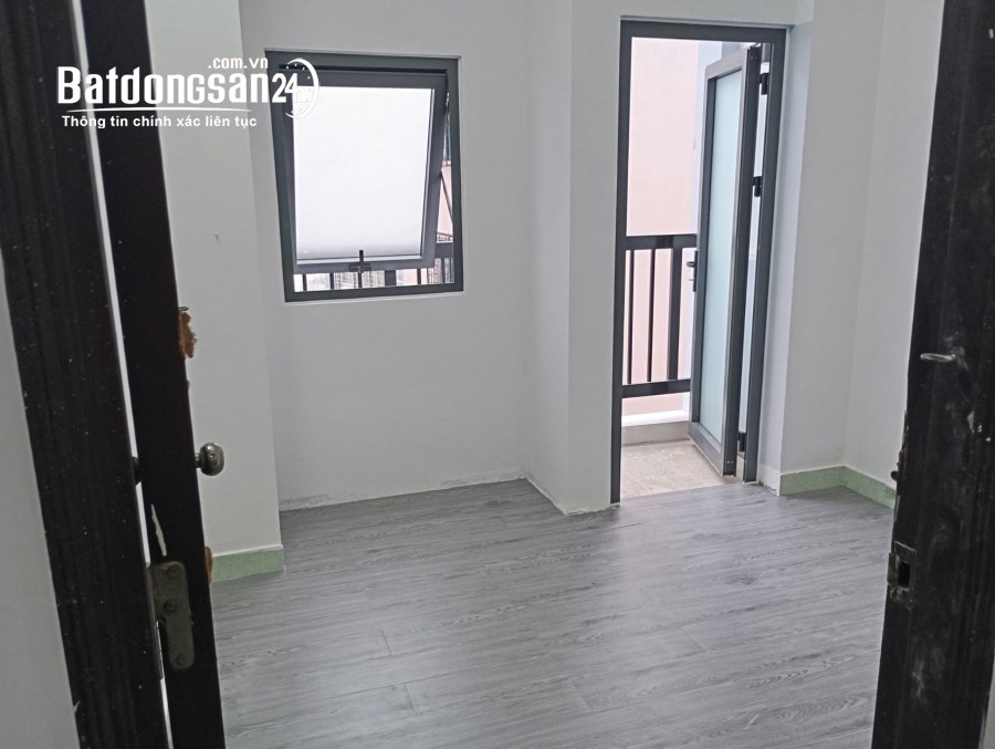 Cho thuê nhà 240 Đường Cách Mạng Tháng Tám, Phường 10, Quận 3