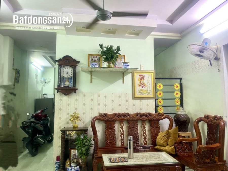 BÁN NHÀ MẶT TIỀN ĐƯỜNG NHỰA- THỚI TAM THÔN- HÓC MÔN 240M NGANG 10M, CHỈ 10 TỶ 500 