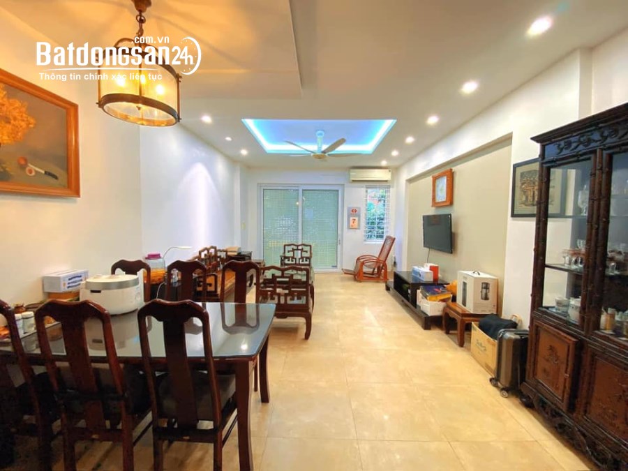 Bán nhà phố Đỗ Quang, Cầu Giấy 47m, 5 tầng, mt 4.6m. Giá: 25.5 tỷ