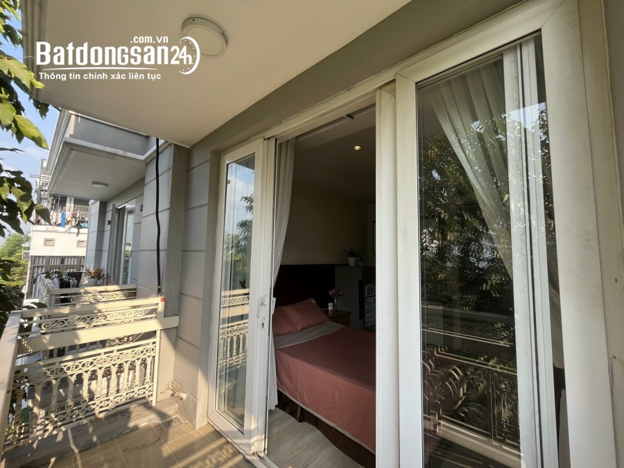 Cho thuê phòng đầy đủ nội thất có ban công rộng rãi thoáng mát, yên tĩnh ở Tân Phú, Q
