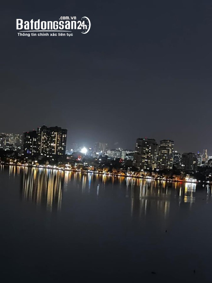 Bán căn hộ chung cư CT36 Xuân La – 99m2 ( view toàn Hồ Tây) 