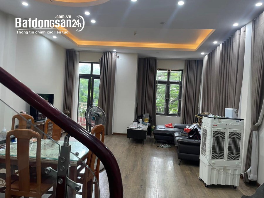 Cho thuê nhà ngõ ô tô Nguyễn Chí Thanh Đống Đa 70M X 4T giá 27tr, kinh doanh số một