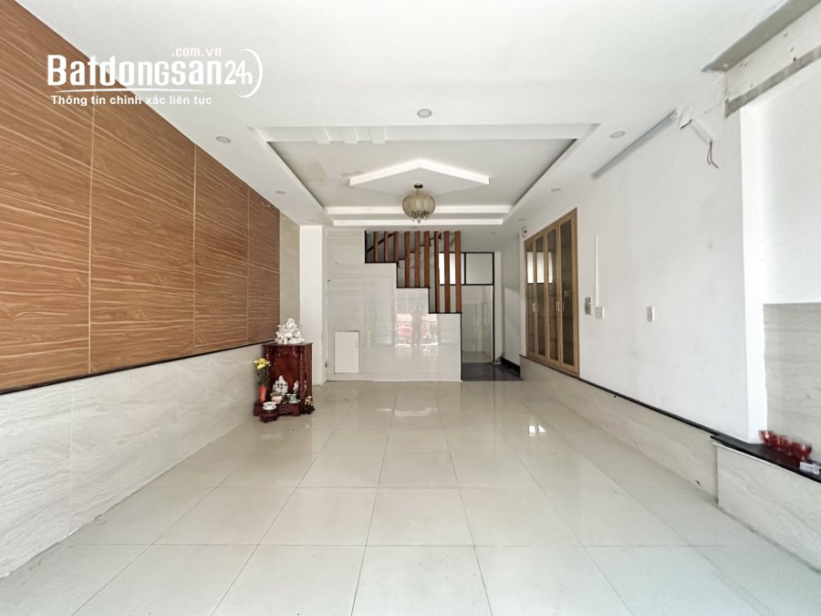 BÁN NHÀ HẺM XE TẢI NGUYỄN SƠN, TÂN PHÚ - 61M2 NGANG 4.3, 5 TẦNG BTCT - CHỈ 7.X TỶ.