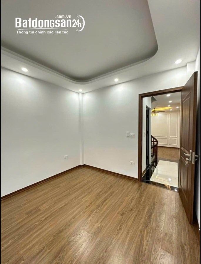 Đáng mua nhất La phù-Nhà 5 tầng đẹp không tì vết- đến xem là ưng!!Giá 3,6 tỉ(Tài-Lộc)