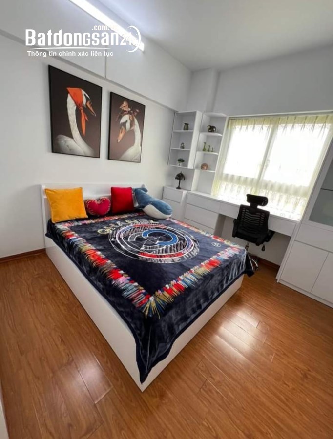 Bán chung cư Cenland Nguyễn Ngọc Vũ Cầu Giấy 77m giá 4.6 tỷ, nhà đẹp, full nội thất
