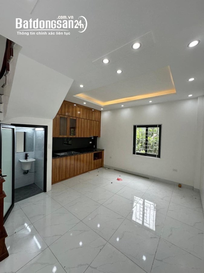 CỰC HOT. BÁN NHÀ LA PHÙ- NHÀ 2 MẶT TIỀN- NGÕ RỘNG, THÔNG Ô TÔ VÀO , CÓ THỂ KINH DOANH