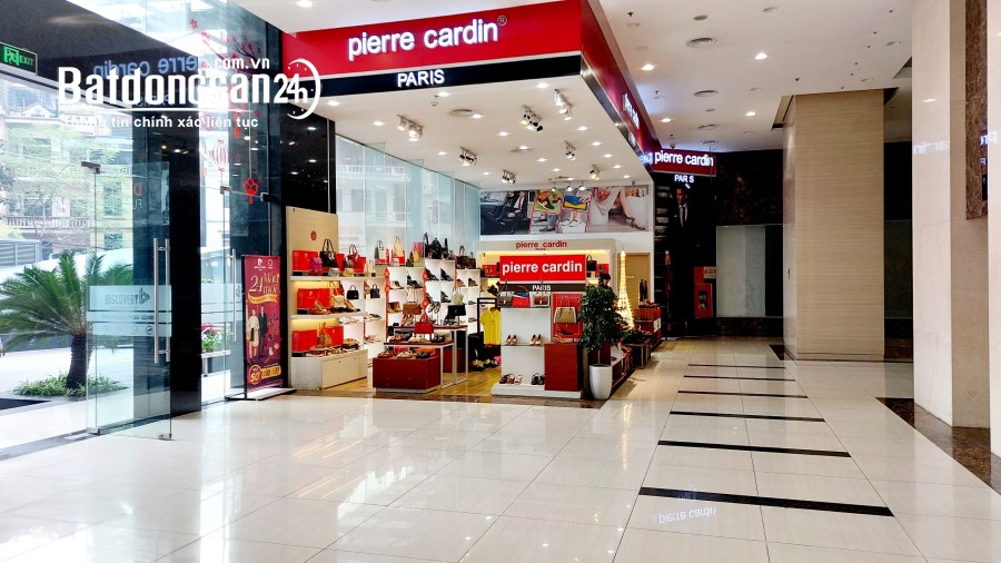 Bán căn hộ cao cấp 4 phòng ngủ 3WC diện 195 m2 vị trí trung tâm phố Cầu Giấy