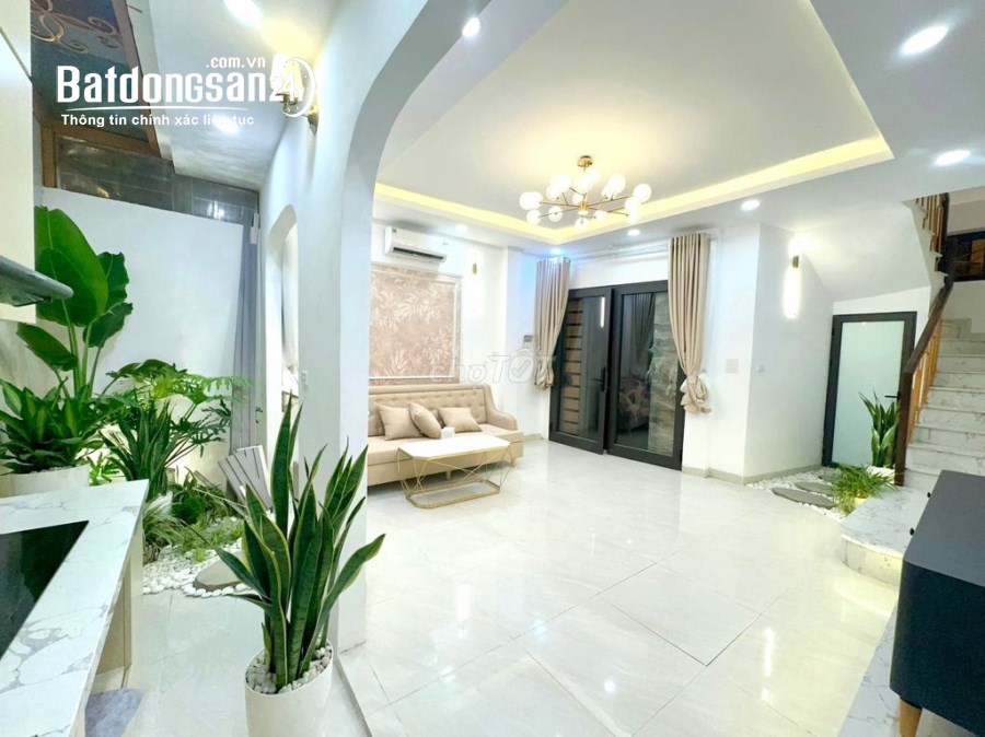 Cho thuê nhà trong ngõ ba gác phố Xã Đàn, Đống Đa 38m x 5T giá 18TR - cho ở nhóm