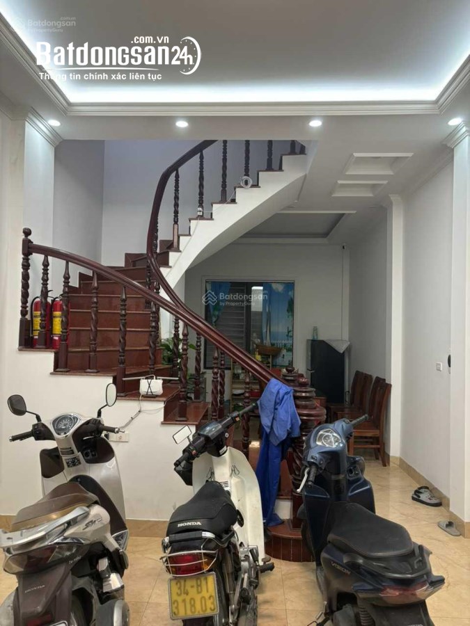 Cho thuê nhà Trần Quốc Hoàn Cầu Giấy - 41m - 6 tầng - 26 triệu, ô tô, kinh doanh