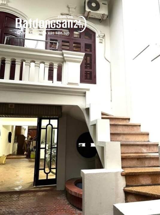 Cho thuê nhà mặt phố Nguyễn Khang - Cầu Giấy - 130m - 4 tầng - 35 triệu - có hầm
