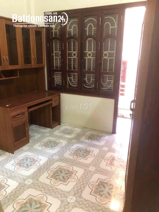 Cho thuê nhà trong ngõ ba gác phố Thái Thịnh Đống Đa 45m x 4T giá 13TR, cho thuê nhóm
