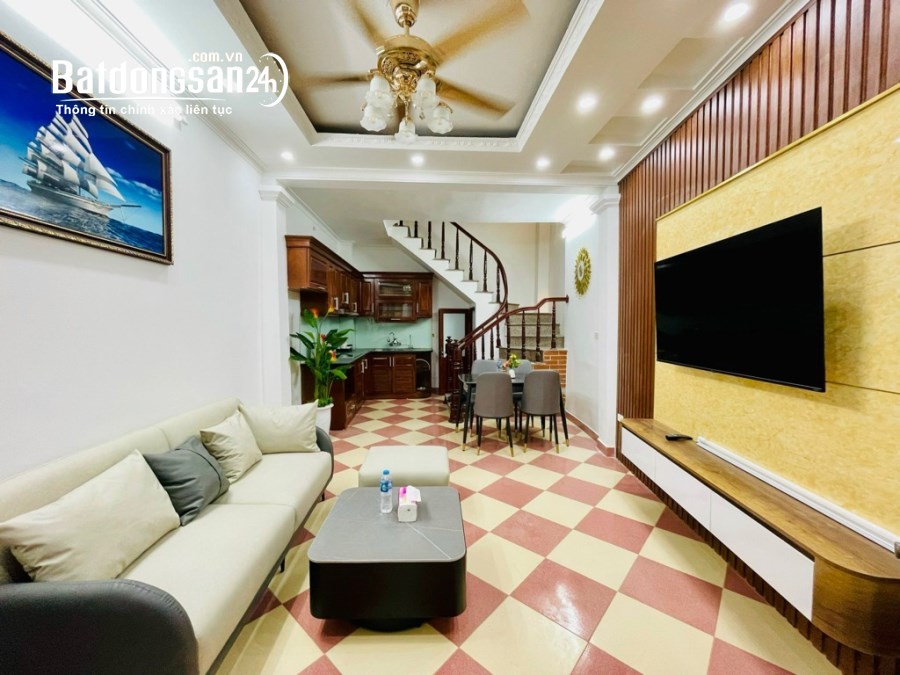 Bán nhà phố Vạn Phúc nhỉnh 6 tỷ 43m2, 5tầng cực đẹp tặng full đồ hiếm quận Ba Đình