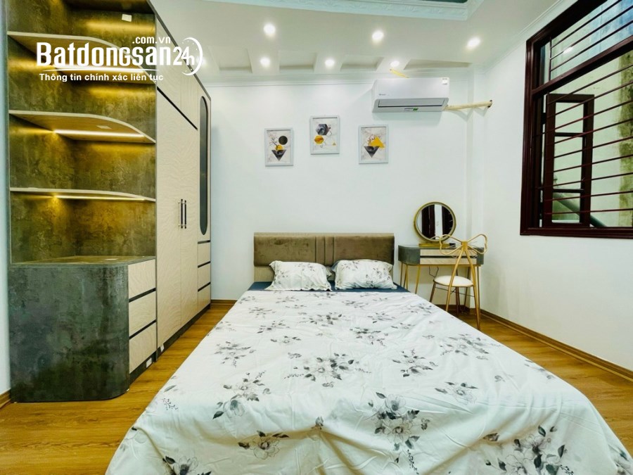 Bán nhà phố Vạn Phúc nhỉnh 6 tỷ 43m2, 5tầng cực đẹp tặng full đồ hiếm quận Ba Đình