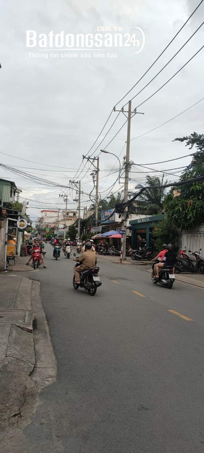 Trung tâm Quận  9 Bán nhà dãy trọ mới đẹp, 3 tầng, hẻm xe tải tranh 6T