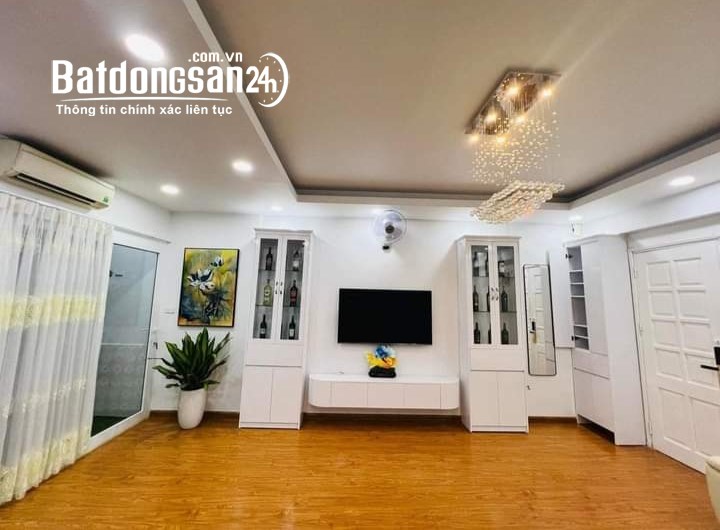 Bán chung cư Nguyễn Ngọc Vũ Cầu Giấy 77m giá 4.5 tỷ, căn góc, tầng trung