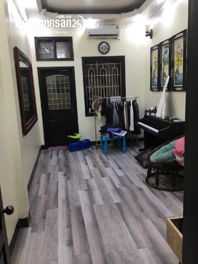 Bán nhà phân lô phố Nguyễn Phong Sắc - ô tô tránh - 2 thoáng - 60m - 13.5 tỷ