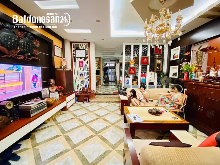Bán nhà Ao Sen đẹp như khách sạn, nội thất cao cấp, ngõ ô tô đi thoải mái, 55m2, 17 t