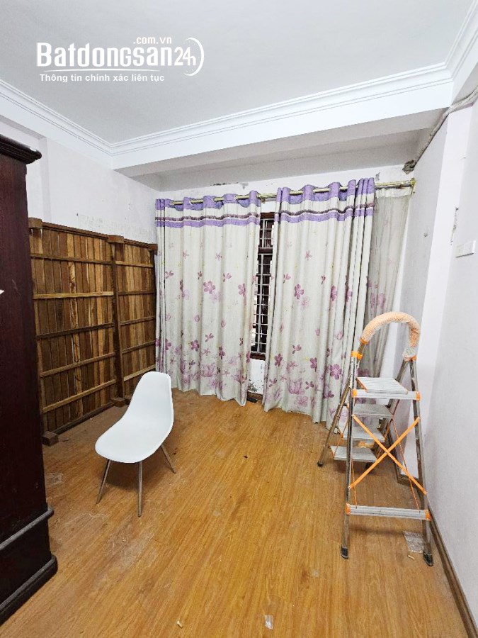 Bán nhà Nguyễn Khuyến 35m2 5 tầng, thông sàn, ngõ nông, dân xây 6.5 tỷ