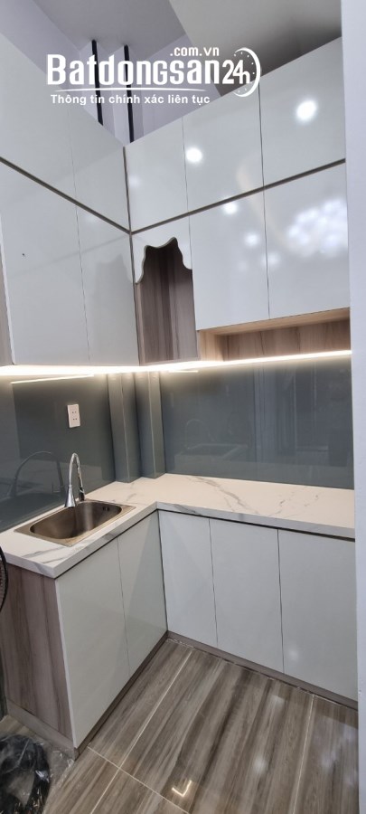 💥🏠🔥Siêu phẩm, sát MT, Bà Hom, Q6, 3 tầng, mới tinh, Full nội thất, nhỉnh 2 tỷ xíu