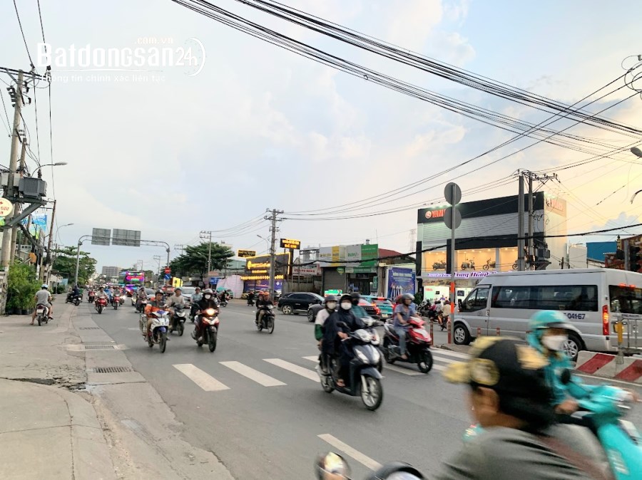 (Thủ Đức)bán nhà mặt tiền QL13,Phường Hiệp Bình Phước,142m2(4mx36m),10.5tỷ.