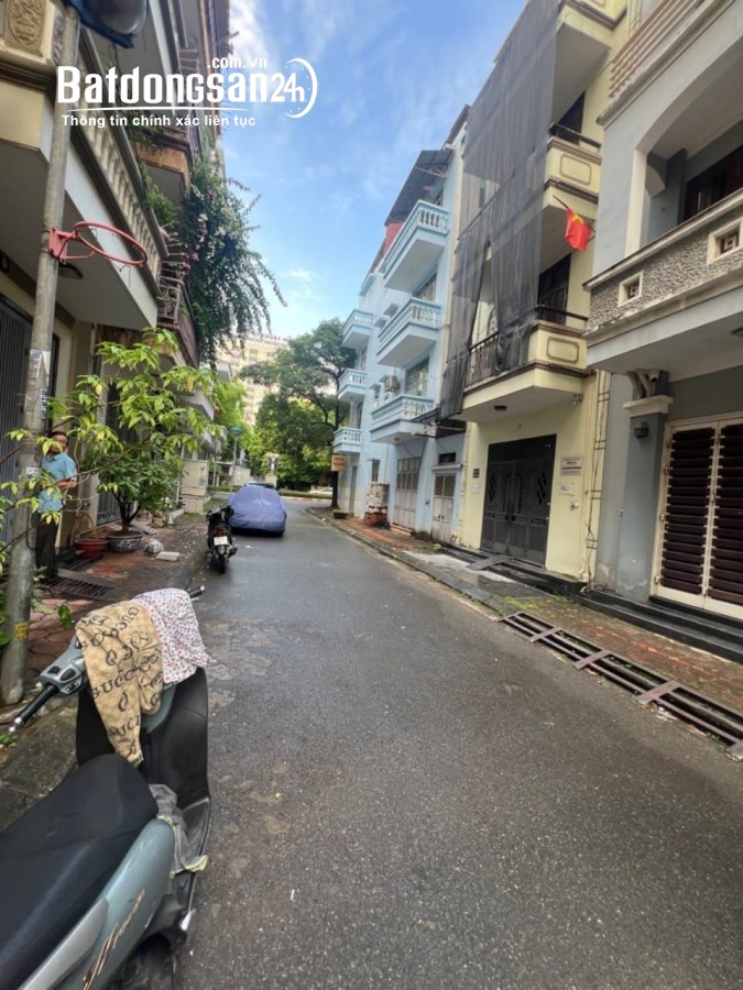 KHU VỰC HIẾM NHÀ BÁN PHÂN LÔ LIỀN KỀ KĐT VĂN QUÁN  HÀ ĐÔNG VIEW HỒ GIÁ HƠN 16 TỶ 