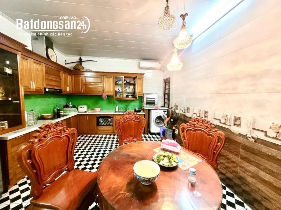MẶT NGÕ ĐÊ TRẦN KHÁT CHÂN-75M 3T 12xTỶ-ÔTÔ VÀO NHÀ-DÂN XÂY-NỞ HẬU-KINH DOANH TỐT