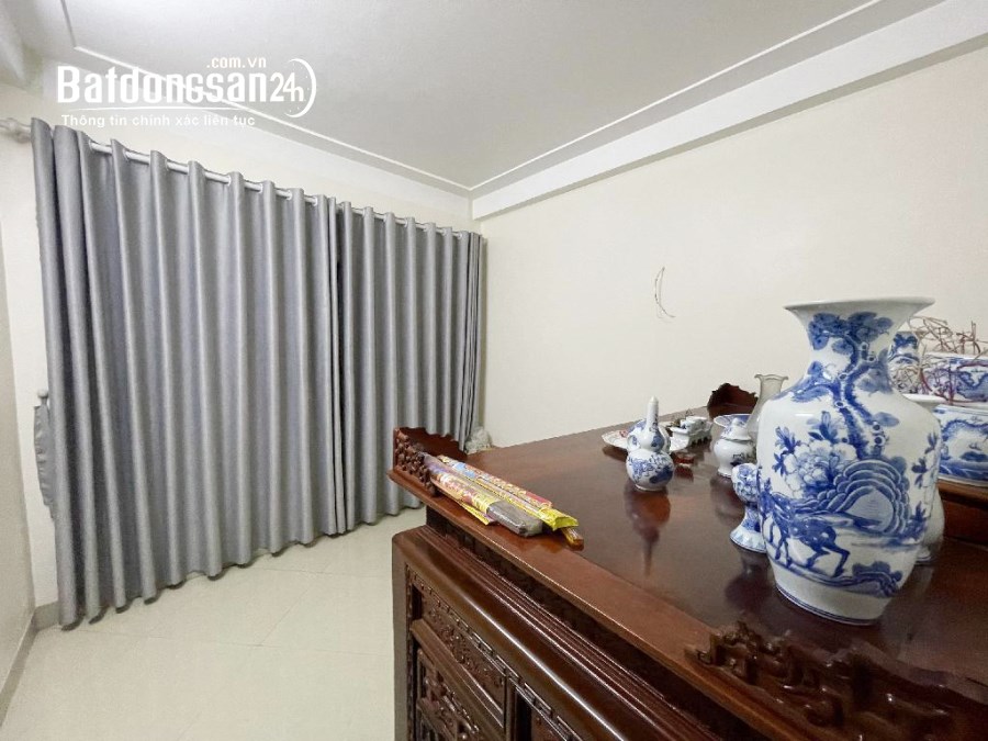Bán nhà Trần Phú 35m2 5 tầng, thông sàn, ngõ nông, dân xây 6.75 tỷ