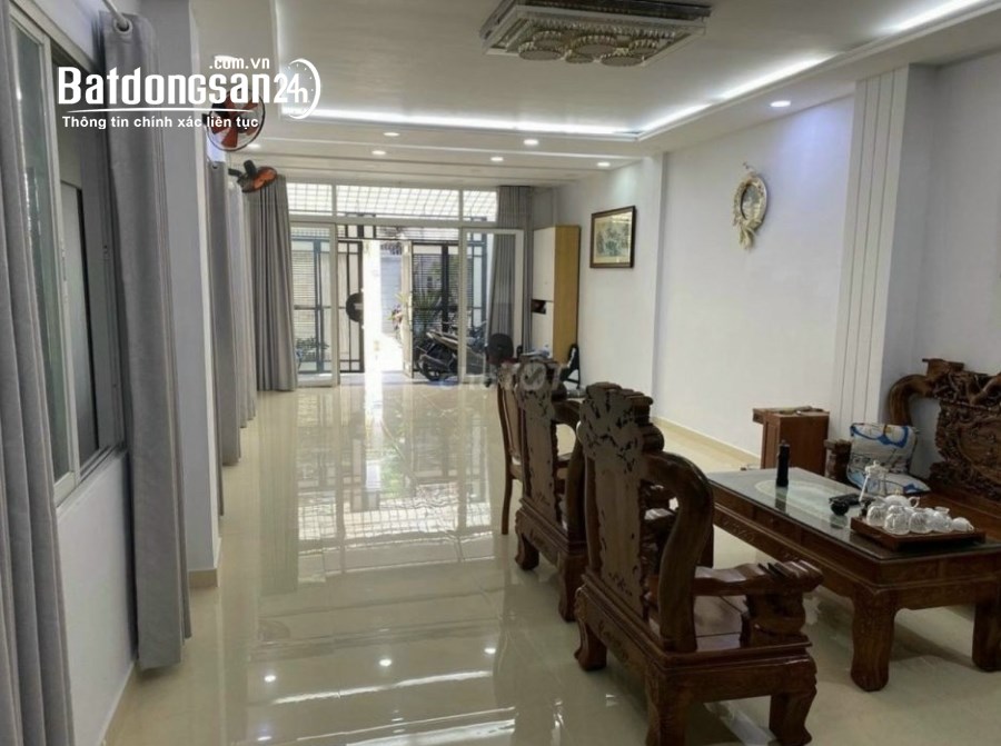Bán nhà Đường Trần Bình Trọng, Phường 3, Quận 5
