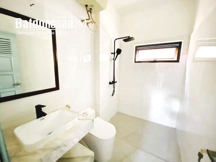 Nhà 5 tầng ngõ 399 Âu Cơ 45m2 4PN gần thung lũng hoa Tây Hồ
