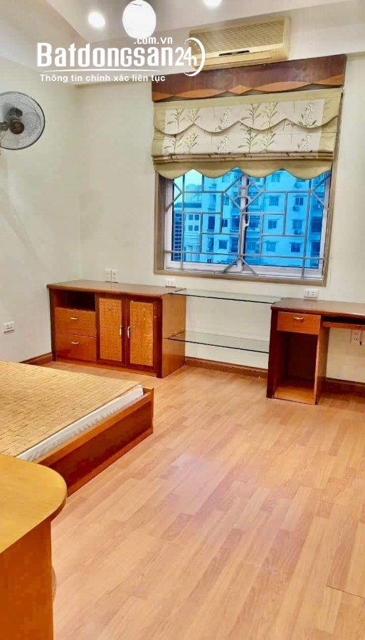 Bán chung cư Dương Đình Nghệ Cầu Giấy 122m giá 6.1 tỷ, căn góc, tầng trung