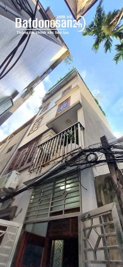 Nhà 5 tầng đẹp Xuân Đỉnh – ô tô cách 25m – full nội thất gỗ Hương