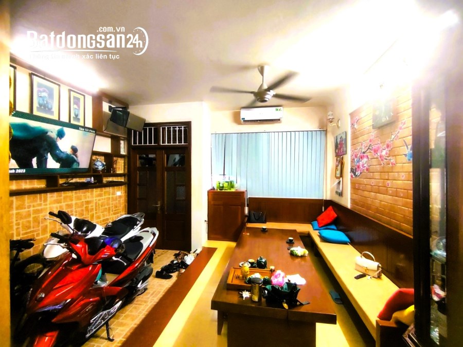 Nhà 5 tầng đẹp Xuân Đỉnh – ô tô cách 25m – full nội thất gỗ Hương