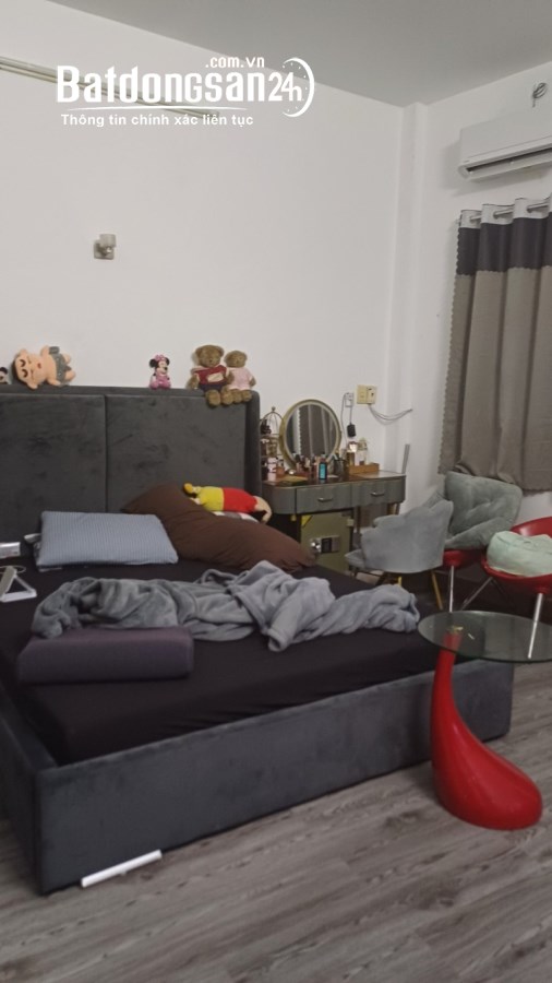 Ung Văn Khiêm, Bình Thạnh. Kế Hutech. Xe hơi vào nhà. Ngang 6m nở hậu, 90m2. Chỉ 13 t