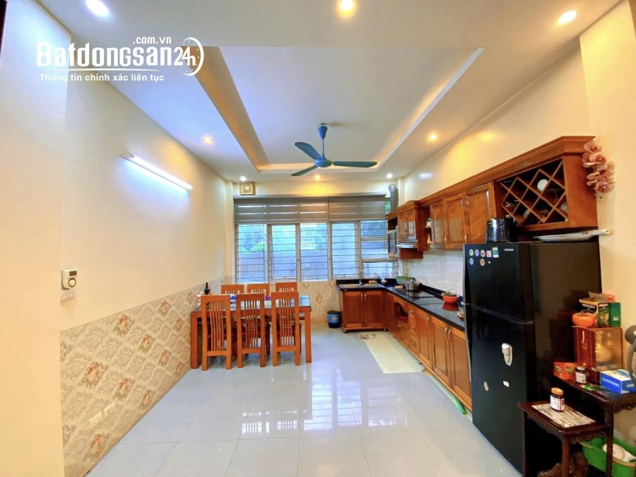 Bán nhà mặt đường 19/5, mặt tiền rộng, kinh doanh đỉnh, 80m2, 24 tỷ